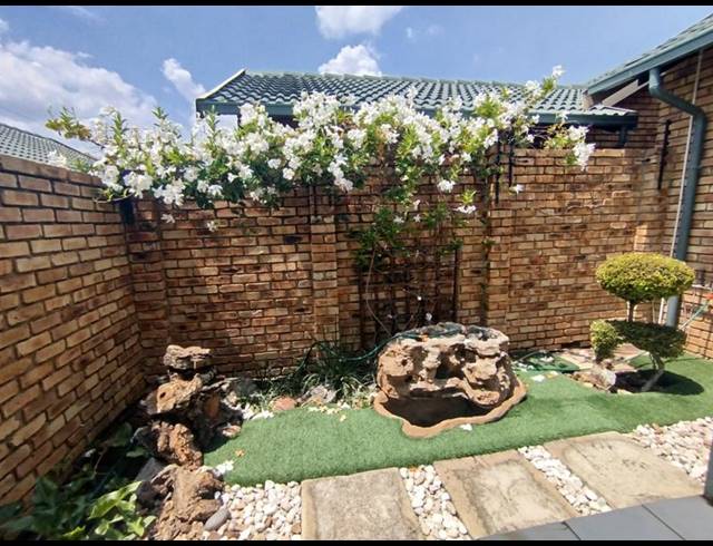 3 BEDROOM TOWNHOUSE FOR SALE IN AMBERFIELD HEIGHTS